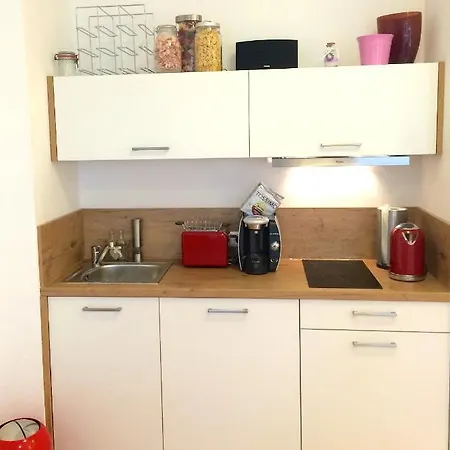 Apartment Rue Business & *