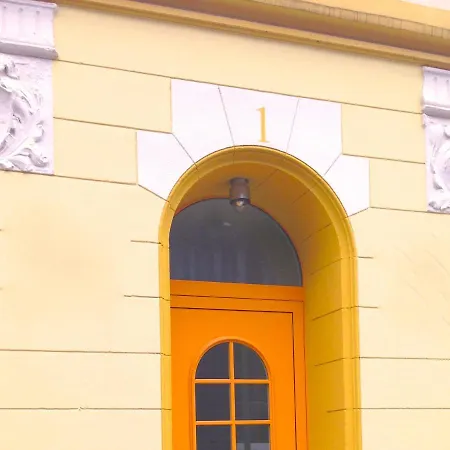 Rue Business & Apartment