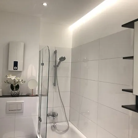 Rue Business & * Essen