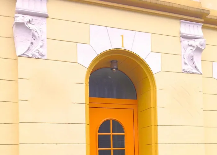 Rue Business & Apartman